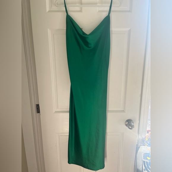 Jade Jewels Midi Dress - Picture 2 of 6